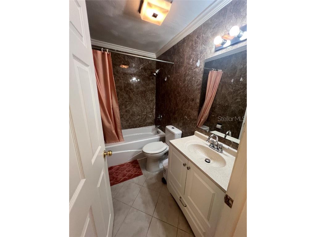 218 Amherst Avenue #85 Sarasota FL 34232 A4675304 image14