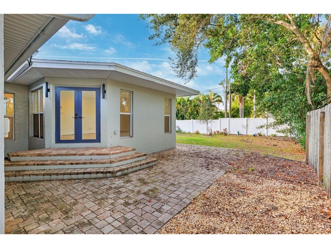 218 Catalan Boulevard NE Saint Petersburg FL 33704 A4673593 image13