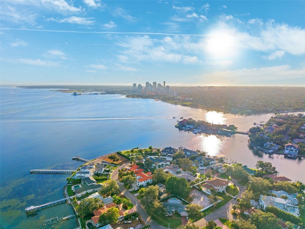 218 Catalan Boulevard NE Saint Petersburg FL 33704 A4673593 image15