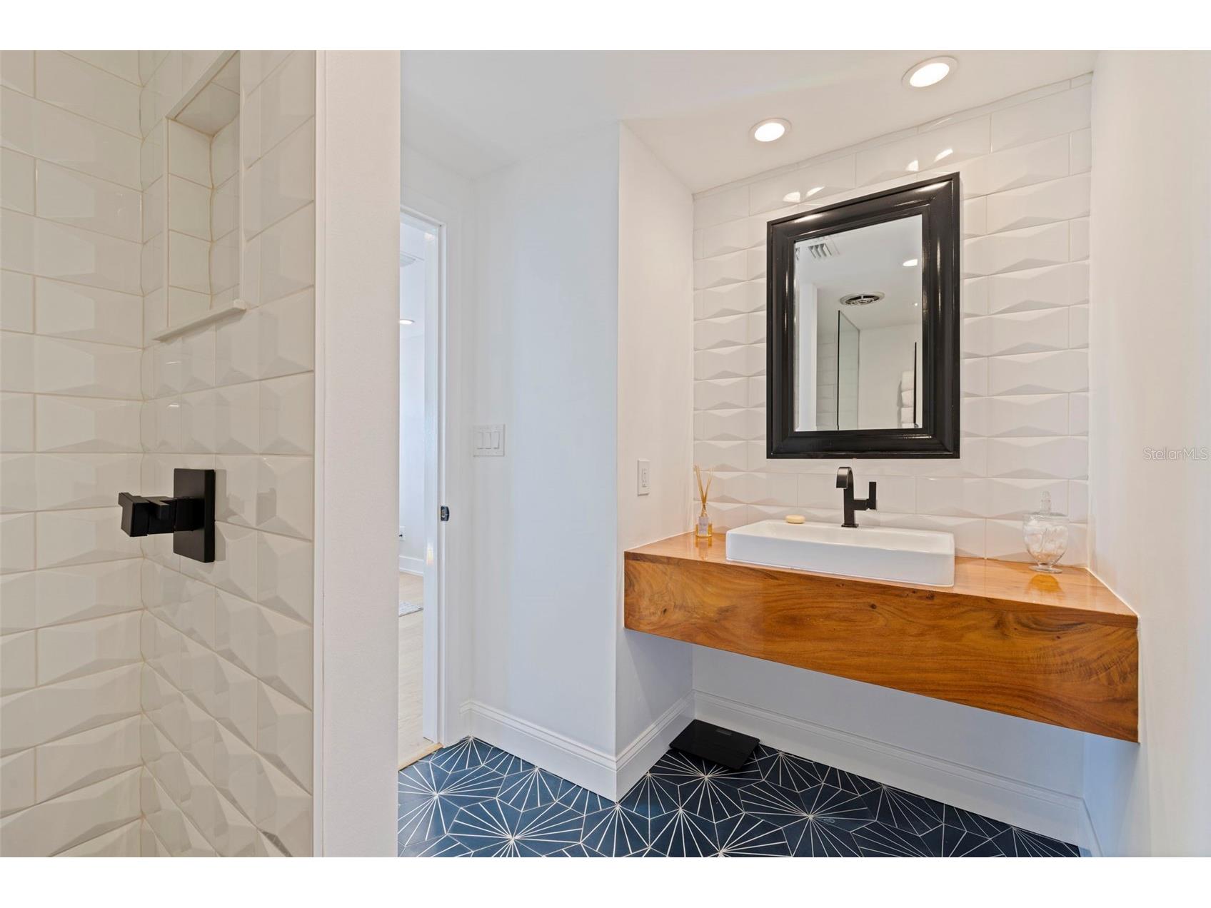 218 Colony Point Road S Saint Petersburg FL 33705 - TAMPA BAY TB8468622 image47