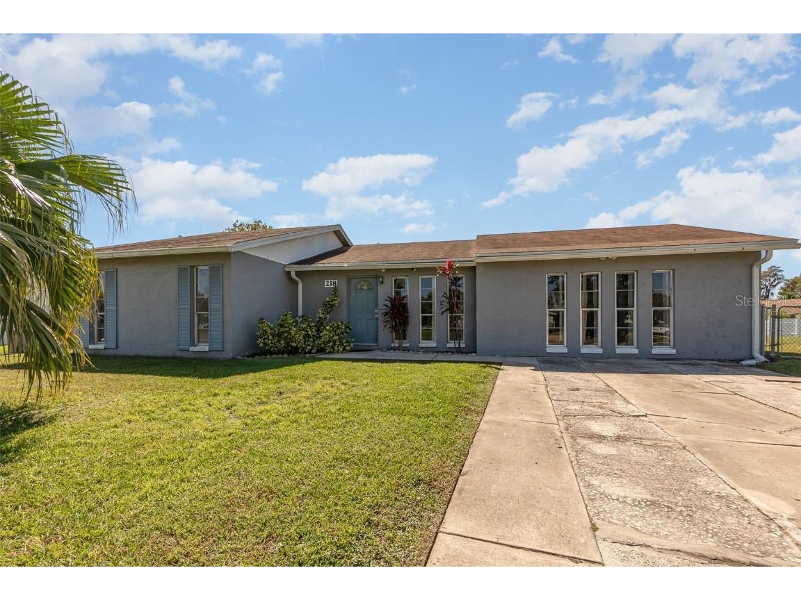 218 Dahlia Drive Kissimmee FL 34743 O6252314 image1