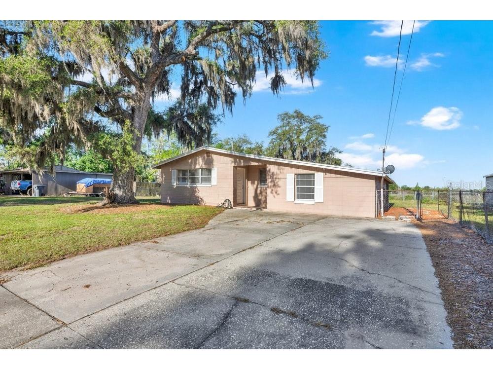218 Dennis Avenue Winter Haven FL 33880 L4961409 image2