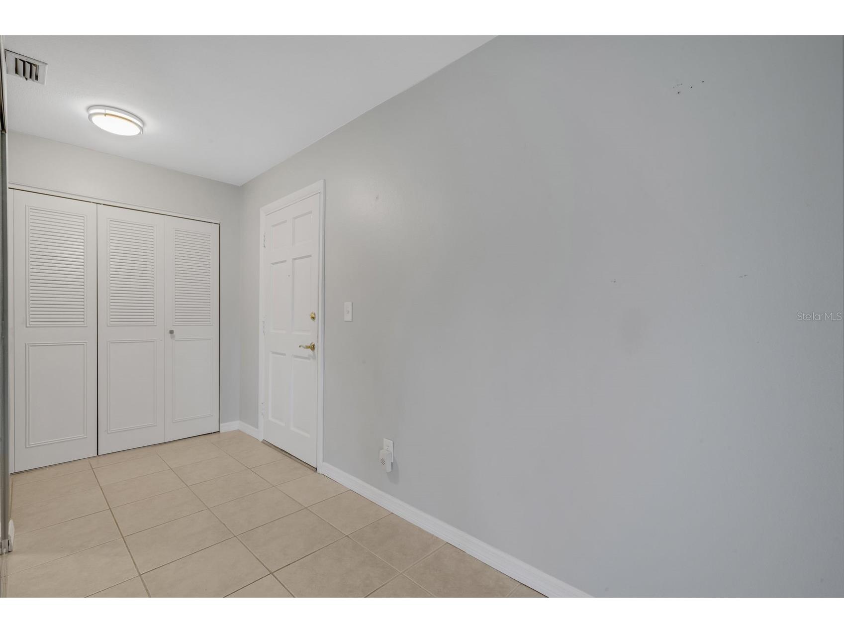 218 Dogwood Circle #218 Seminole FL 33777 TB8507014 image7