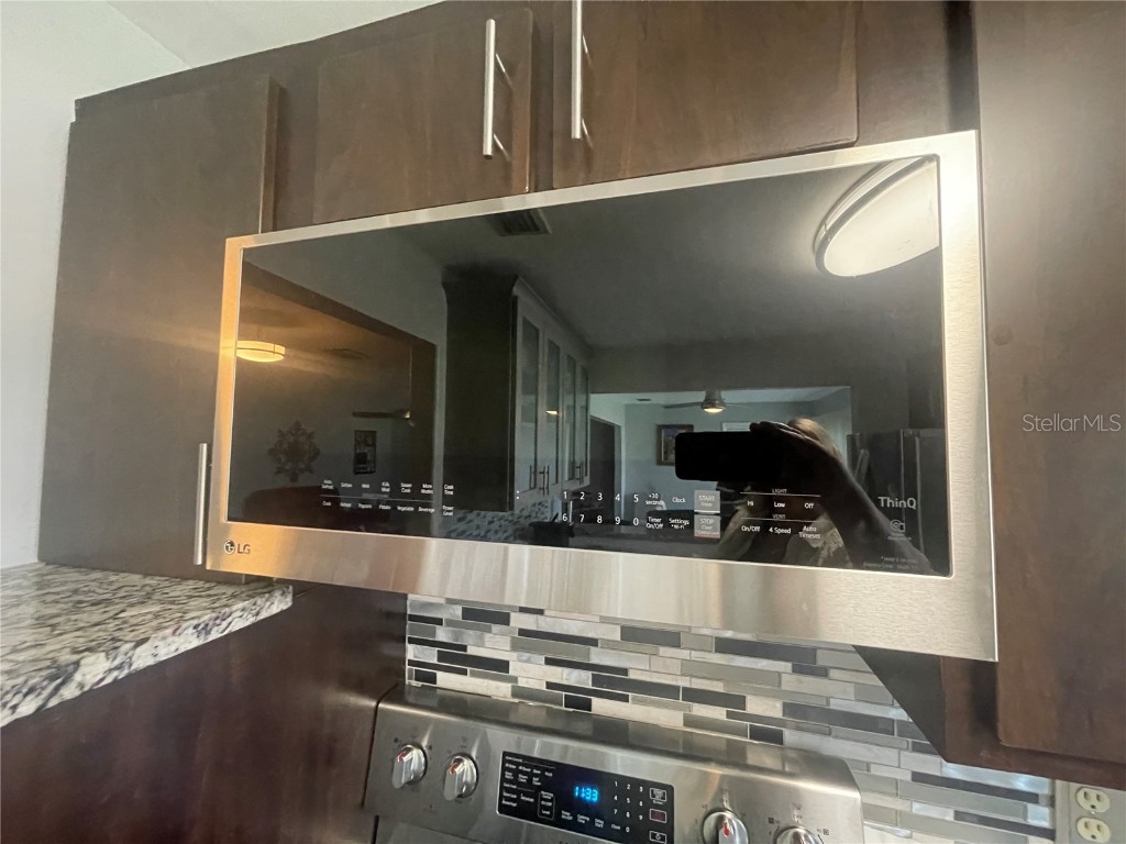 218 Dogwood Circle Seminole FL 33777 TB8441516 image10