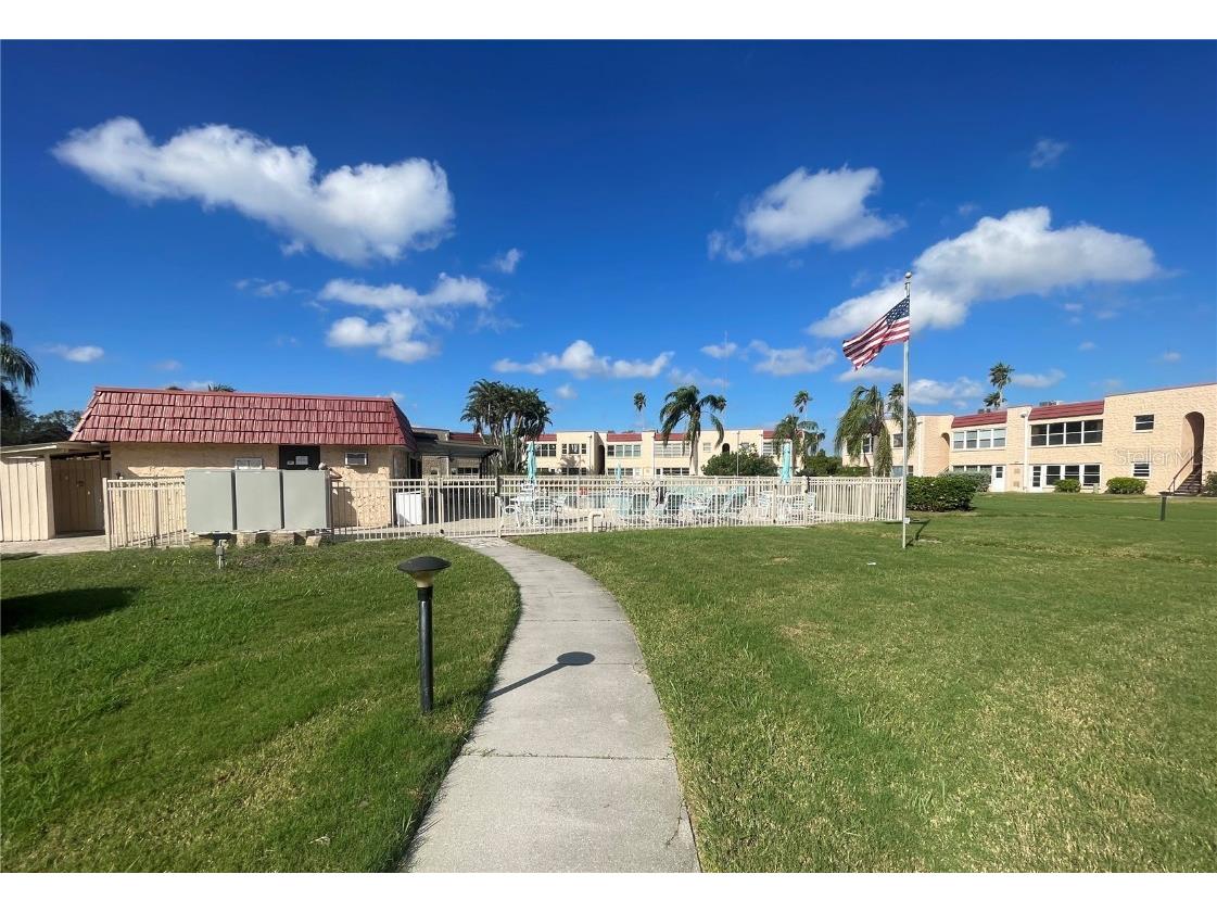 218 Dogwood Circle Seminole FL 33777 TB8441516 image34