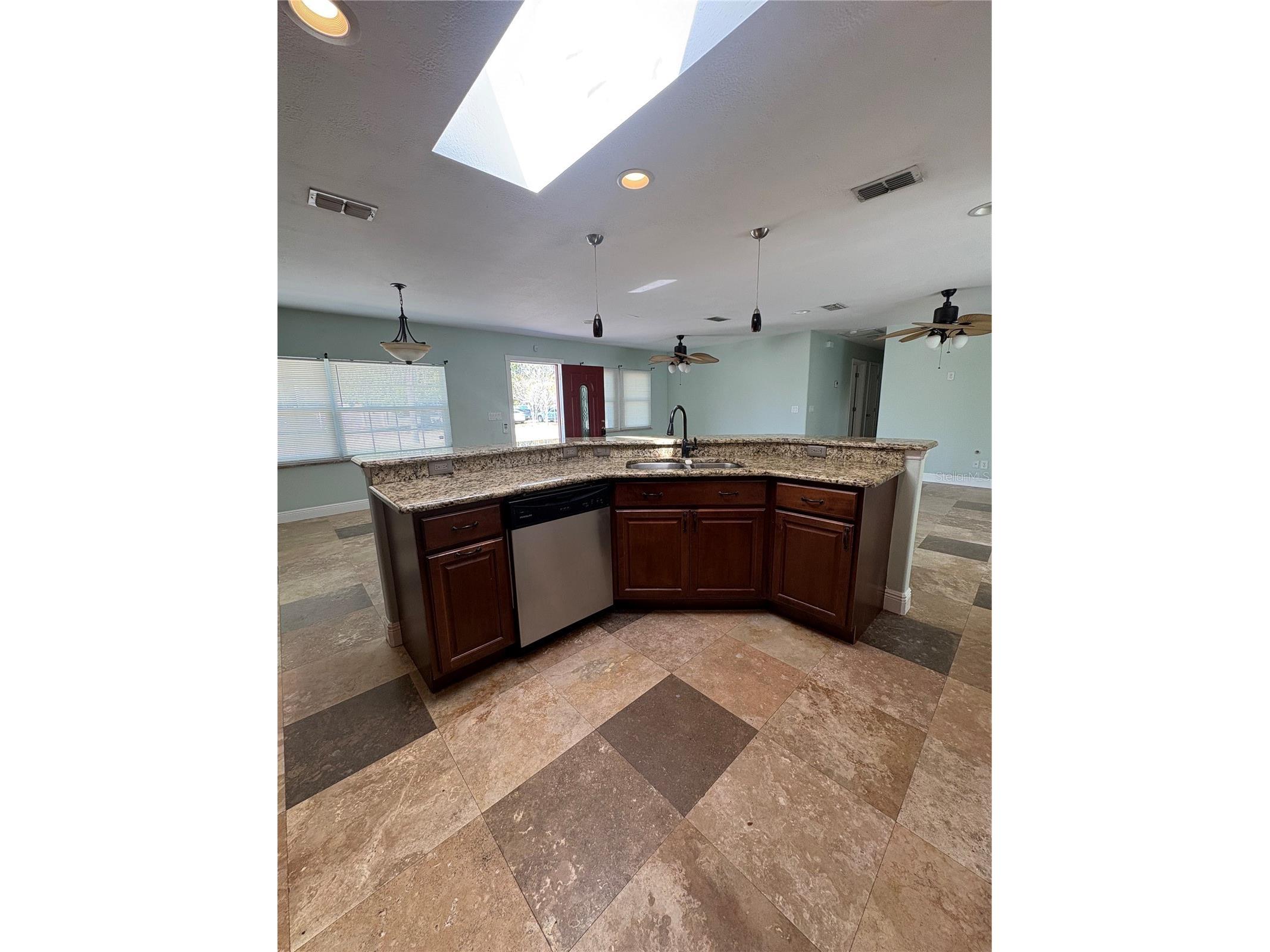 218 Lewis Boulevard SE Saint Petersburg FL 33705 TB8492239 image8