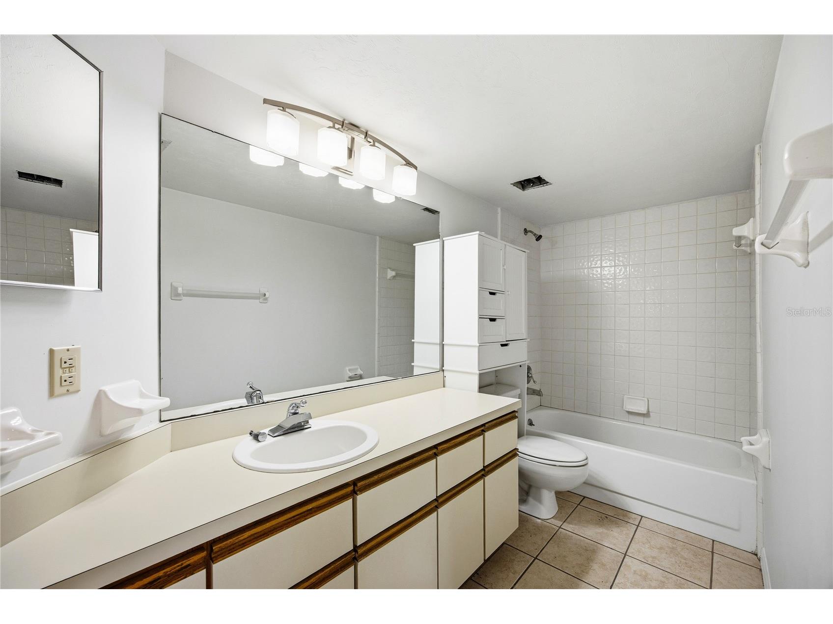 218 NW 50th Boulevard #K Gainesville FL 32607 GC540437 image10