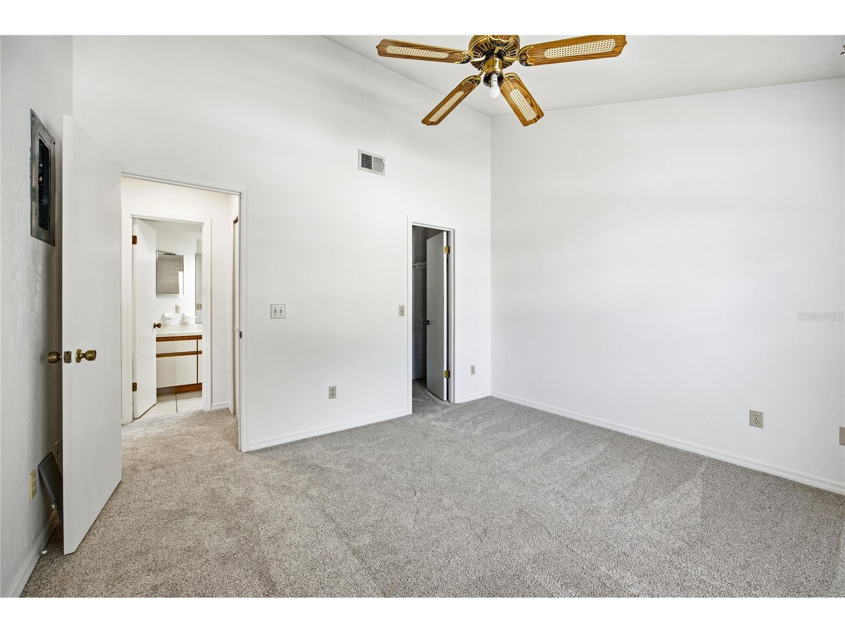 218 NW 50th Boulevard #K Gainesville FL 32607 GC540437 image9