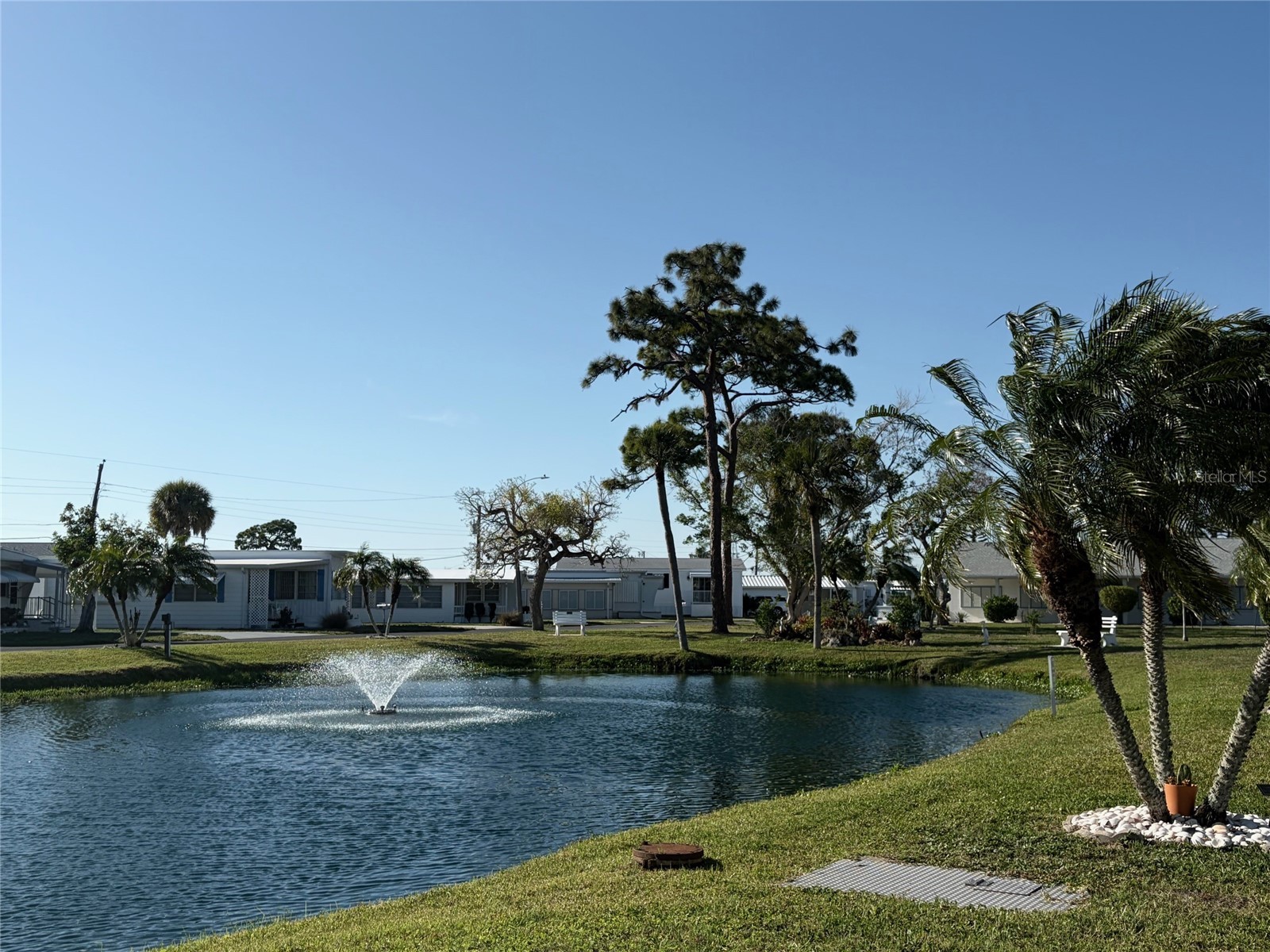 218 Outer Drive W Venice FL 34285 N6144078 image1