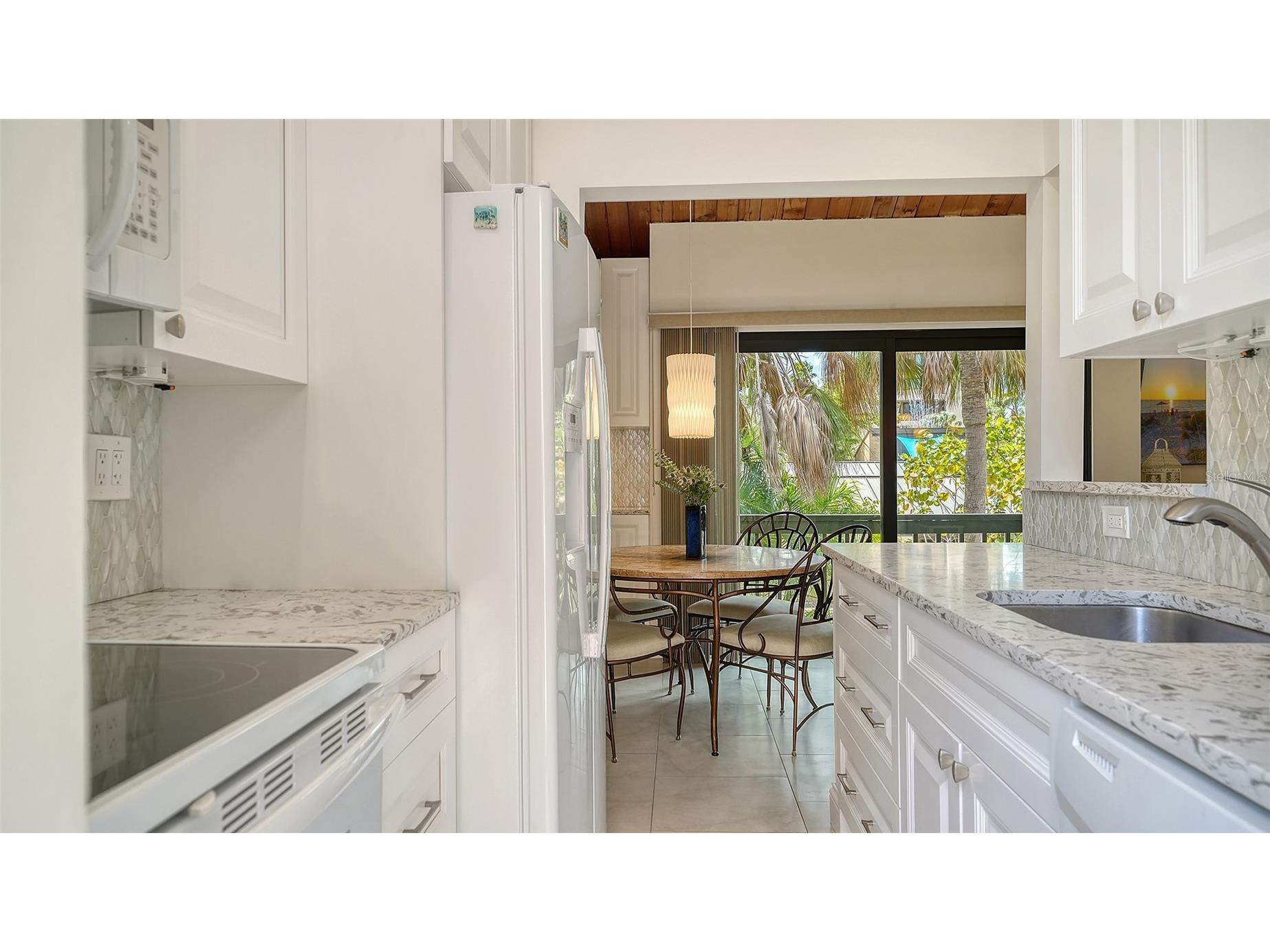 218 Pass Key Road #218 Sarasota FL 34242 - GULF OF MEXICO A4689143 image15