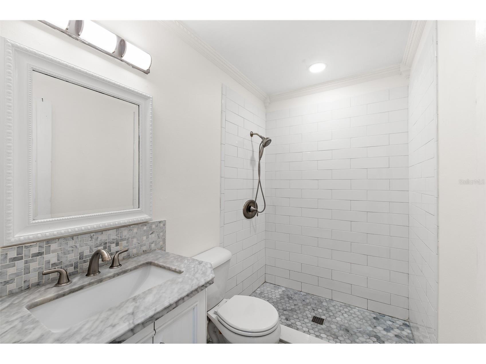 218 Prince Avenue Melbourne FL 32901 O6385570 image14
