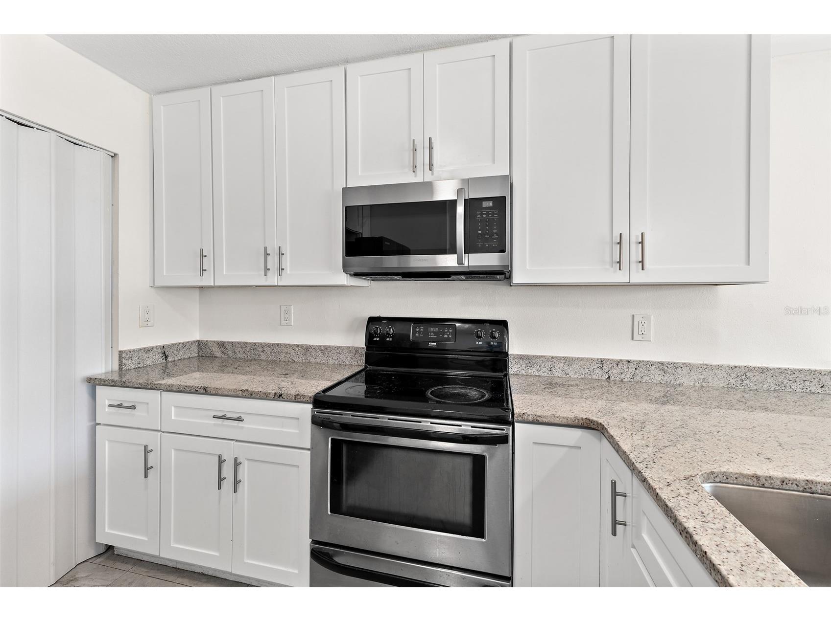 218 Prince Avenue Melbourne FL 32901 O6385570 image6