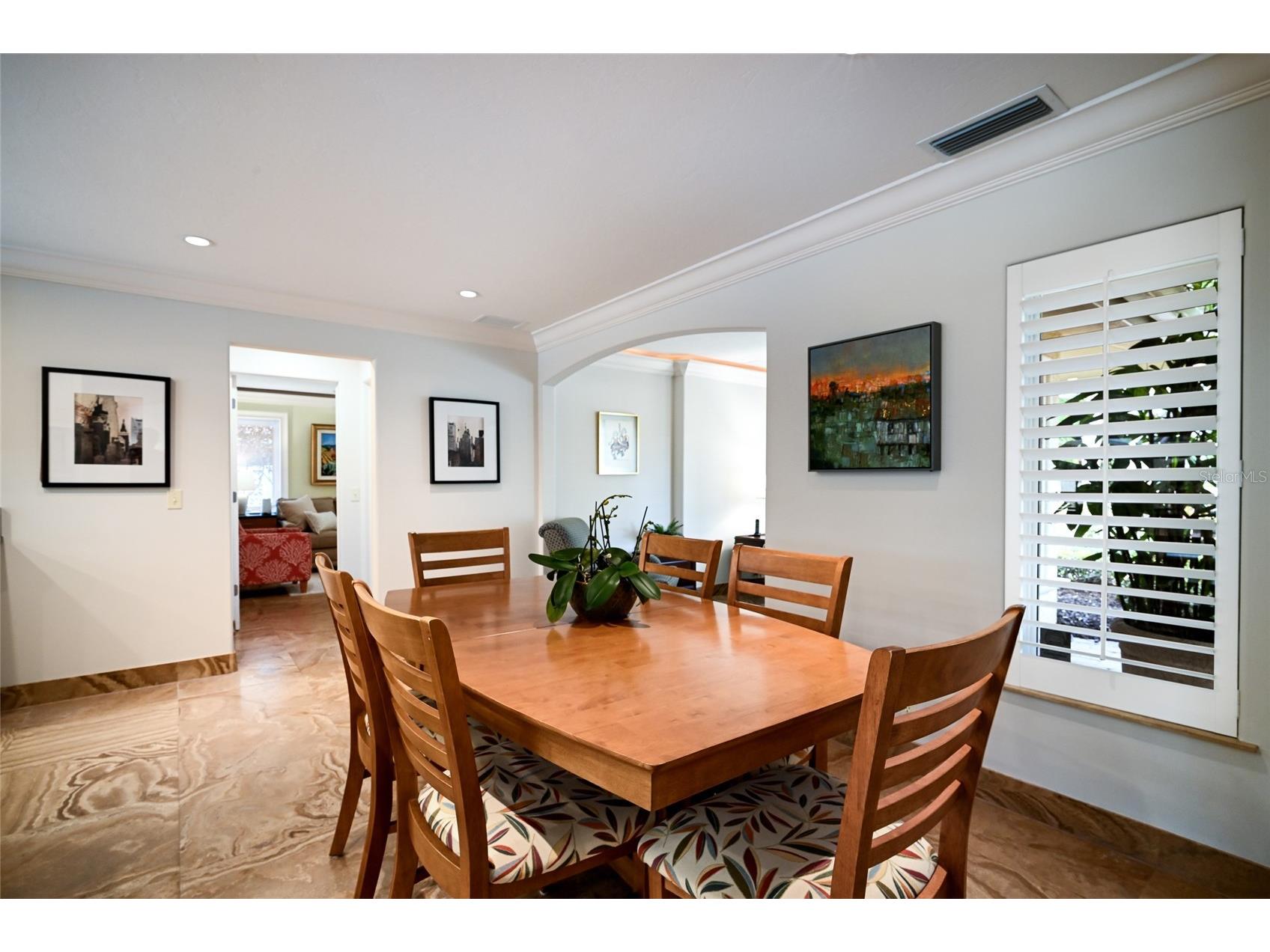 218 Robin Drive Sarasota FL 34236 A4685085 image11