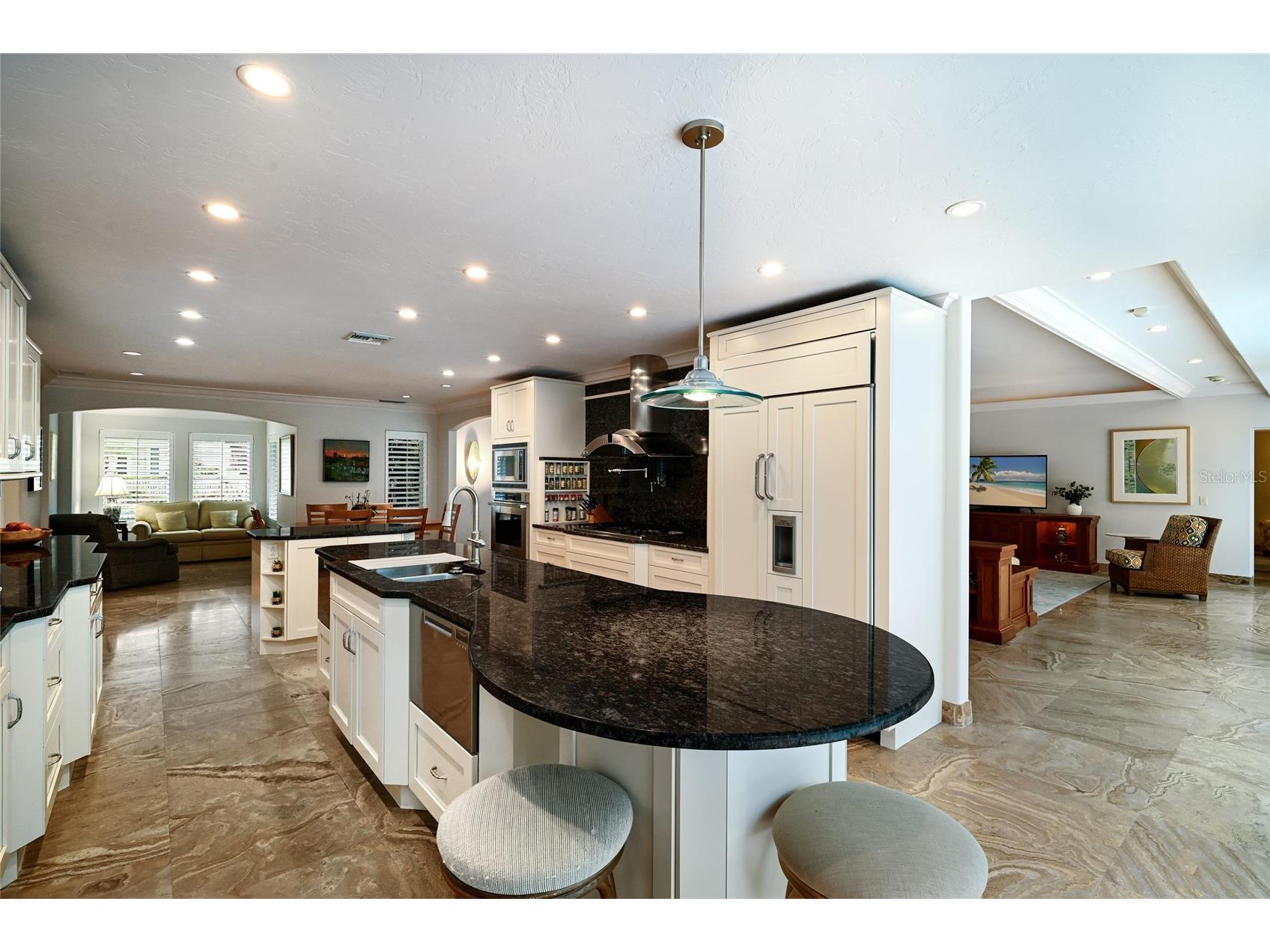 218 Robin Drive Sarasota FL 34236 A4685085 image16