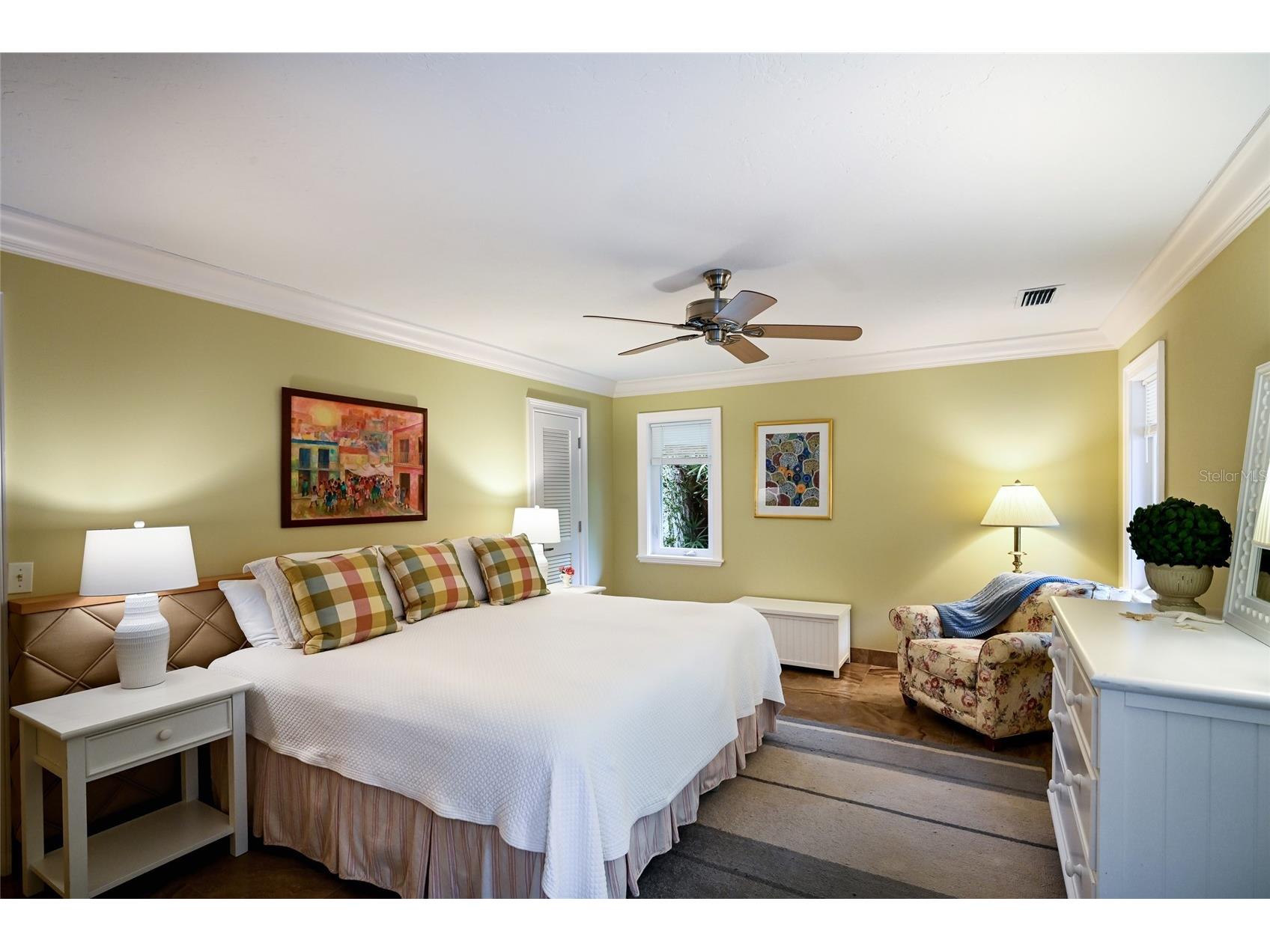 218 Robin Drive Sarasota FL 34236 A4685085 image26