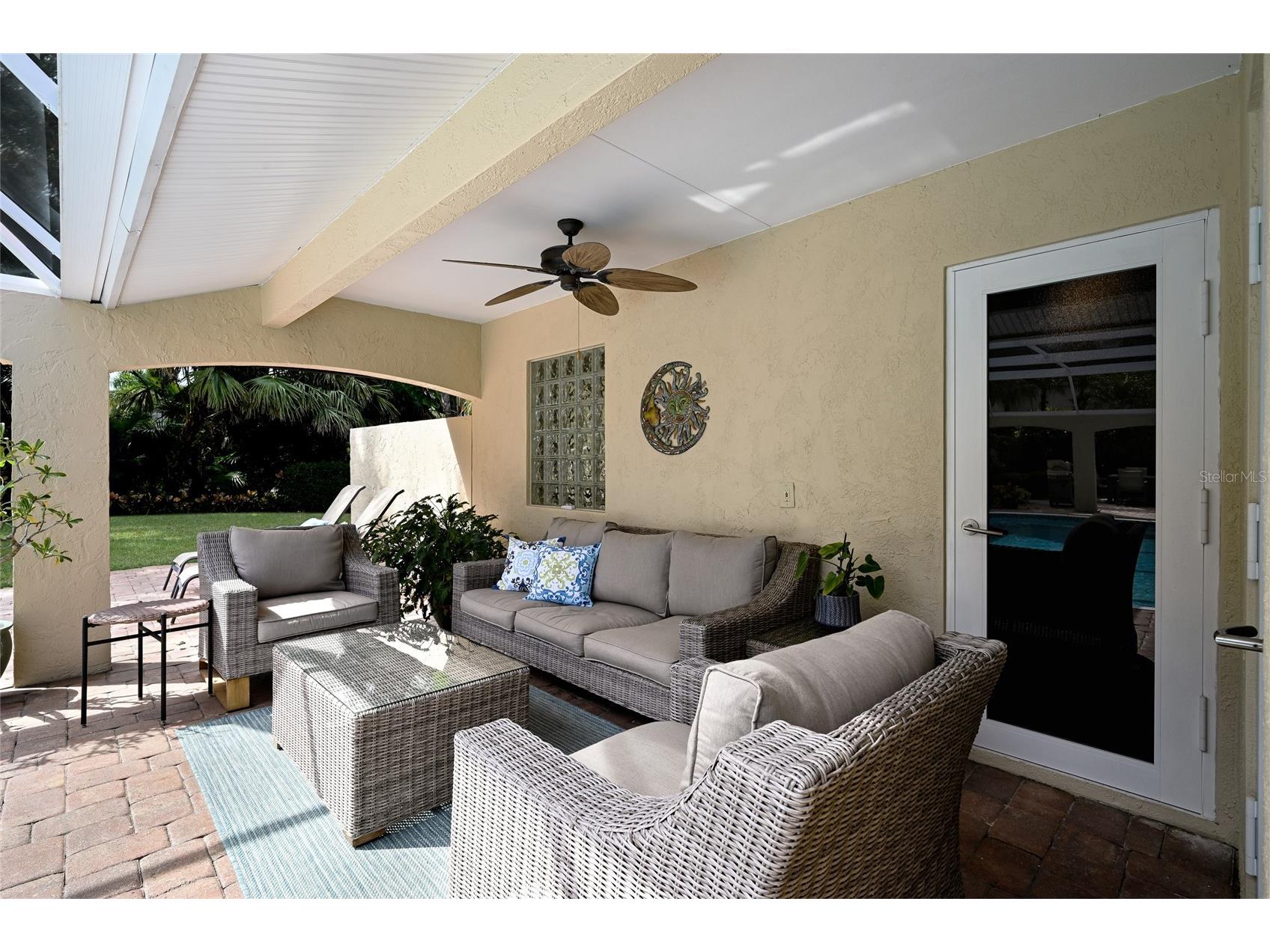 218 Robin Drive Sarasota FL 34236 A4685085 image35