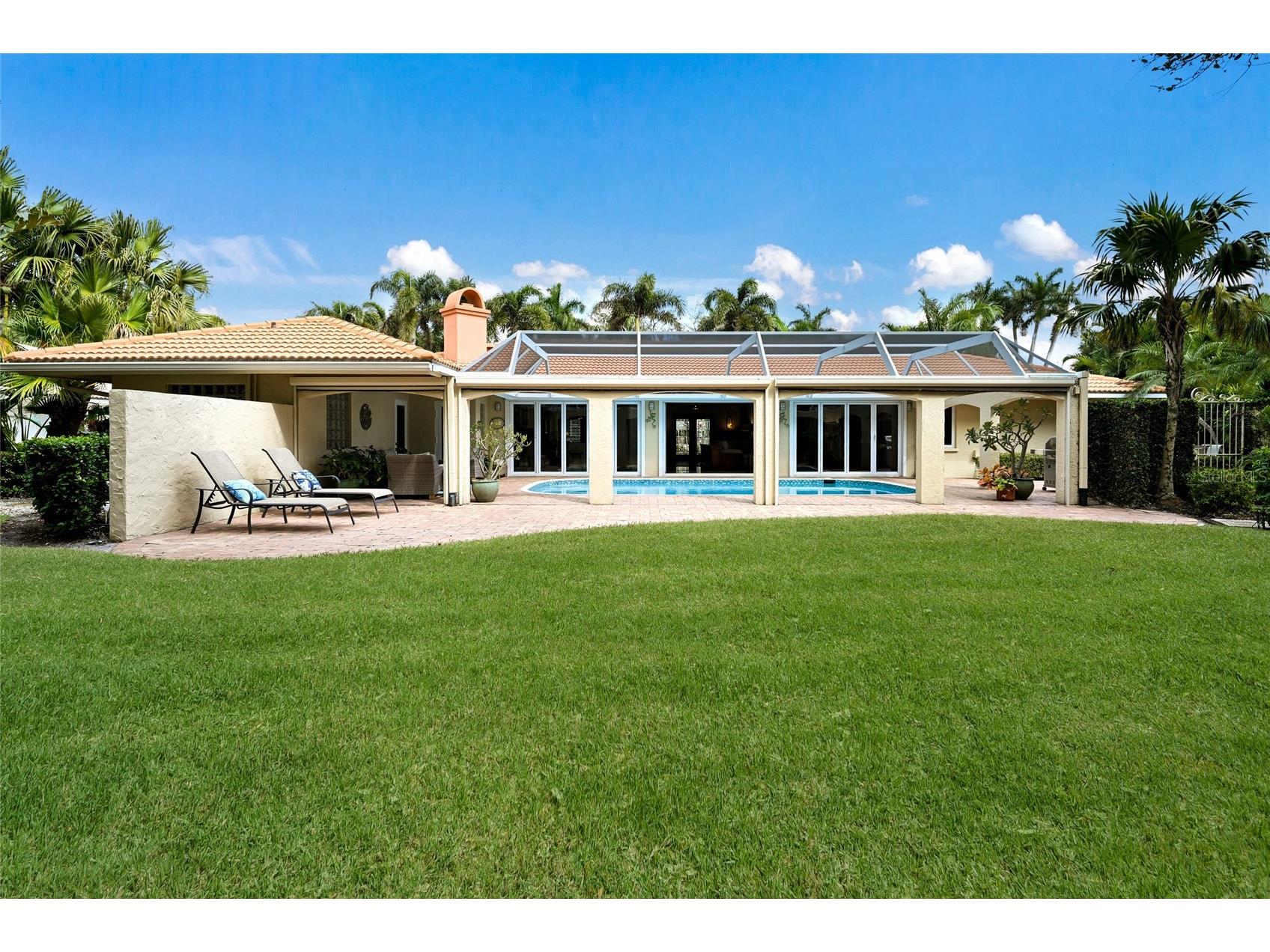 218 Robin Drive Sarasota FL 34236 A4685085 image37