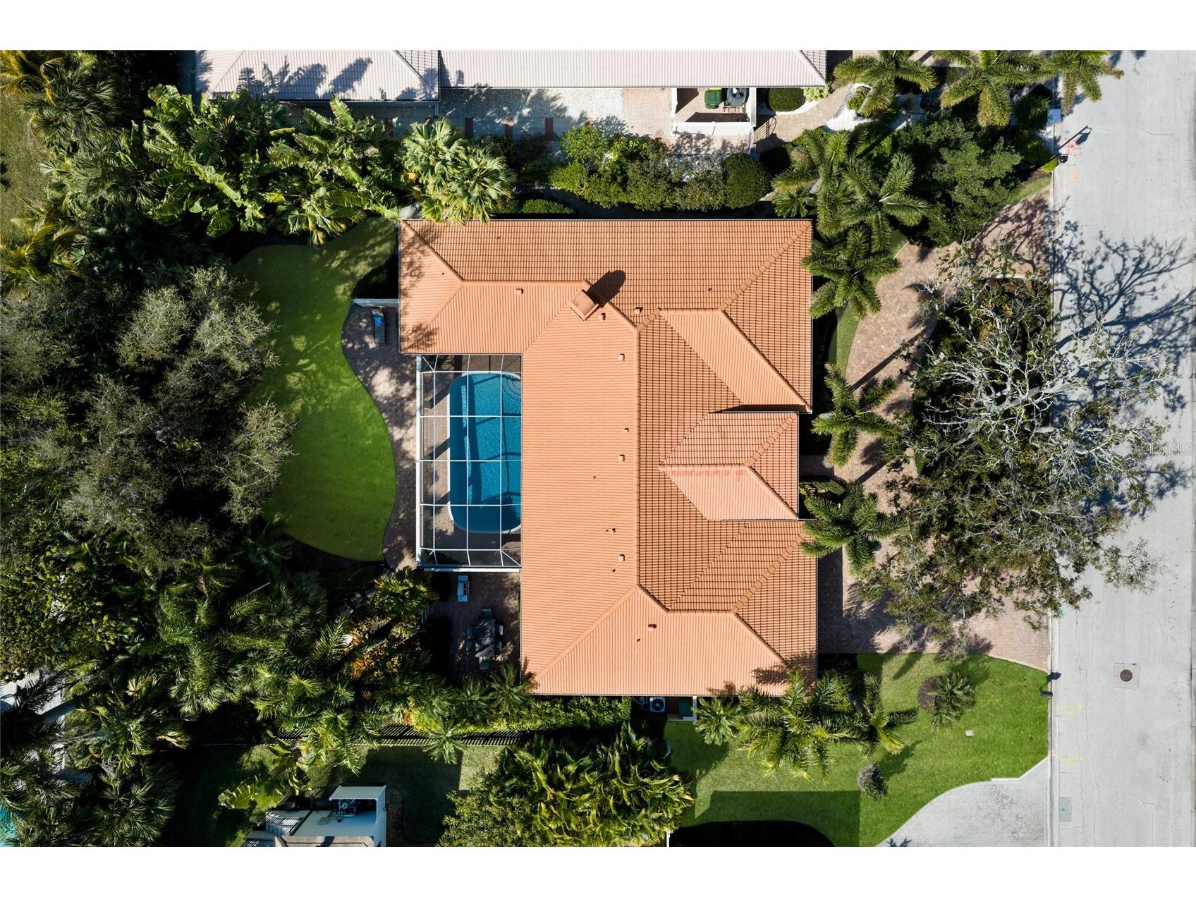 218 Robin Drive Sarasota FL 34236 A4685085 image38