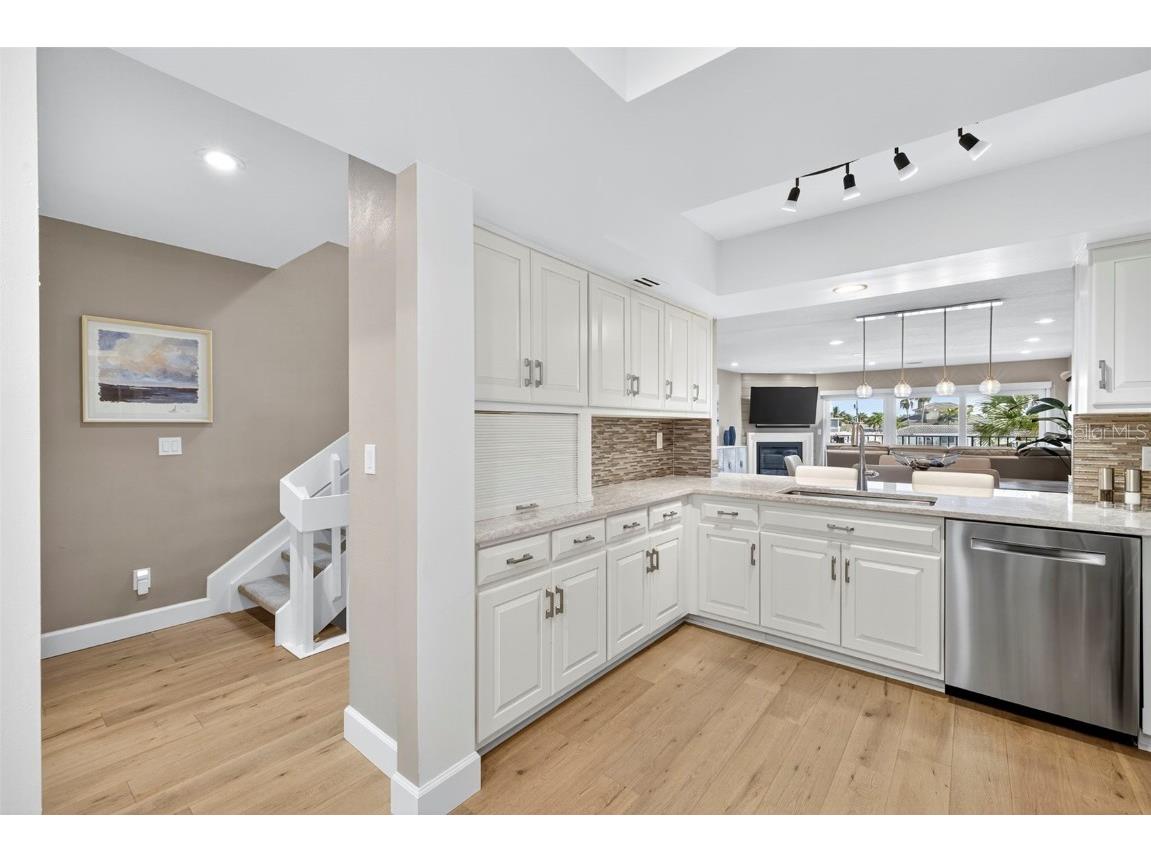 218 Skiff Point Clearwater Beach FL 33767 TB8417229 image15