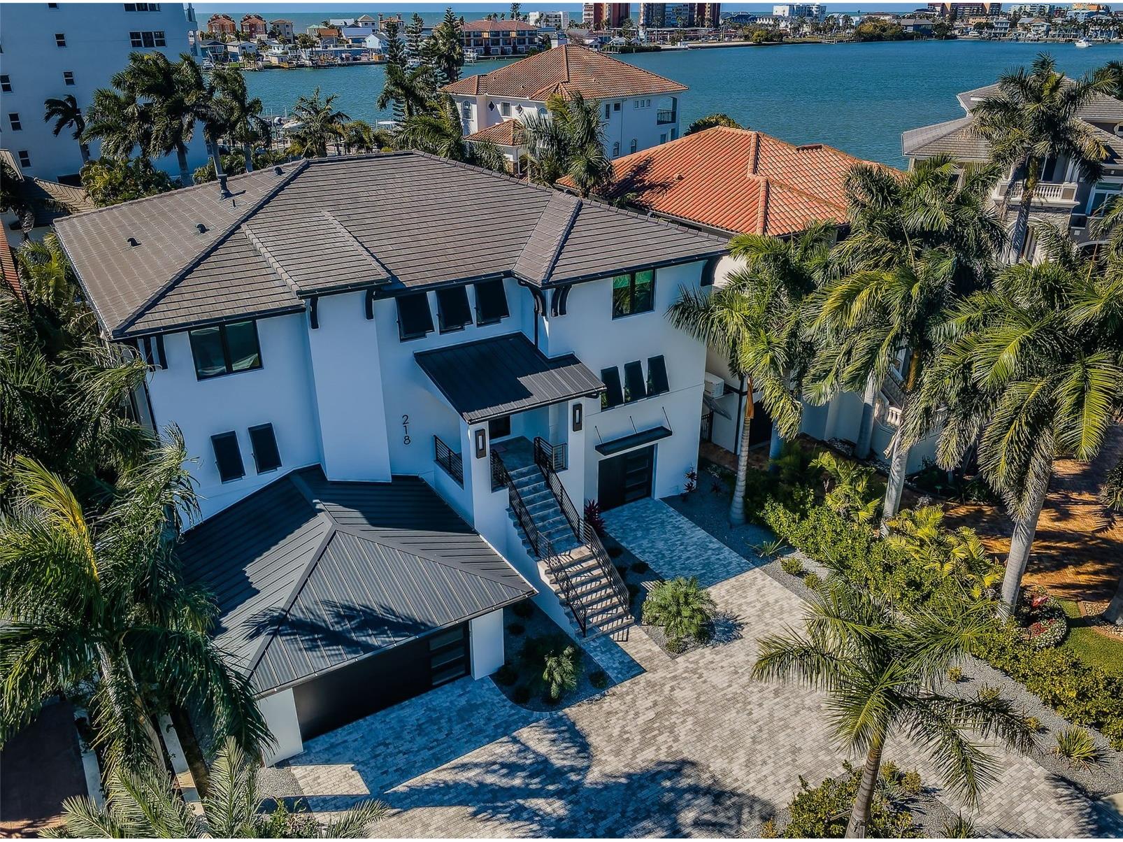 218 Sydney Lane Redington Shores FL 33708 - BOCA CIEGA BAY TB8467491 image3