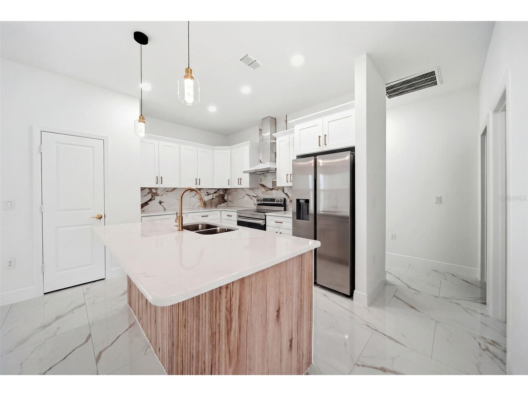 2180 Cogan Drive SE Palm Bay FL 32909 OM721024 image10