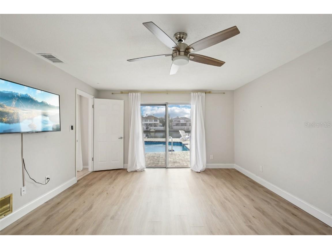 2180 Dolphin Boulevard S Saint Petersburg FL 33707 - BOCA CIEGA BAY TB8459422 image16