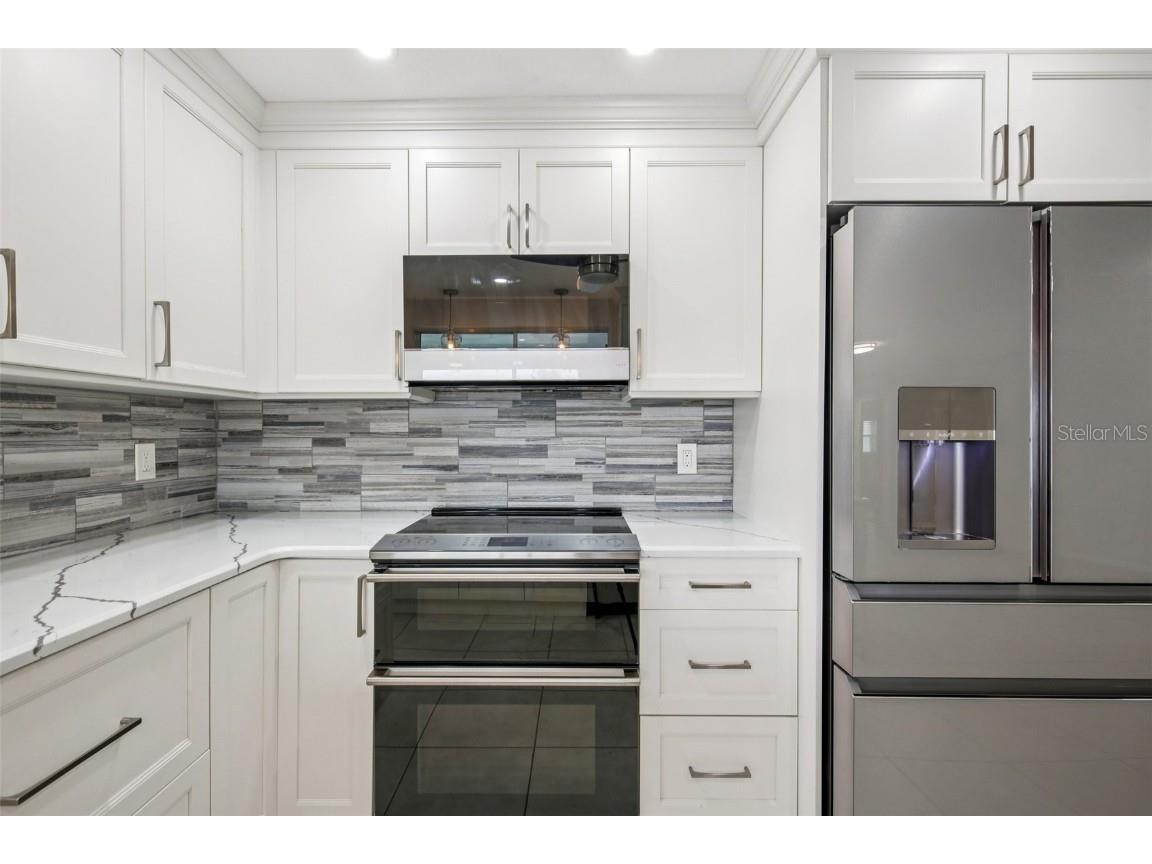 2180 Dolphin Boulevard S Saint Petersburg FL 33707 - BOCA CIEGA BAY TB8459422 image21