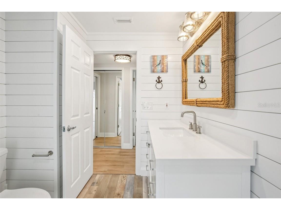 2180 Dolphin Boulevard S Saint Petersburg FL 33707 - BOCA CIEGA BAY TB8459422 image37