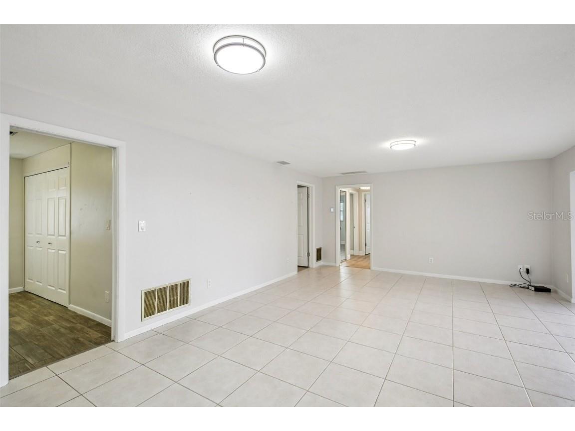 2180 Dolphin Boulevard S Saint Petersburg FL 33707 - BOCA CIEGA BAY TB8459422 image4