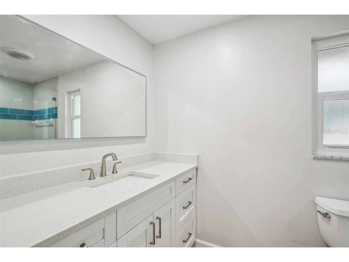 2180 Dolphin Boulevard S Saint Petersburg FL 33707 - BOCA CIEGA BAY TB8459422 image40