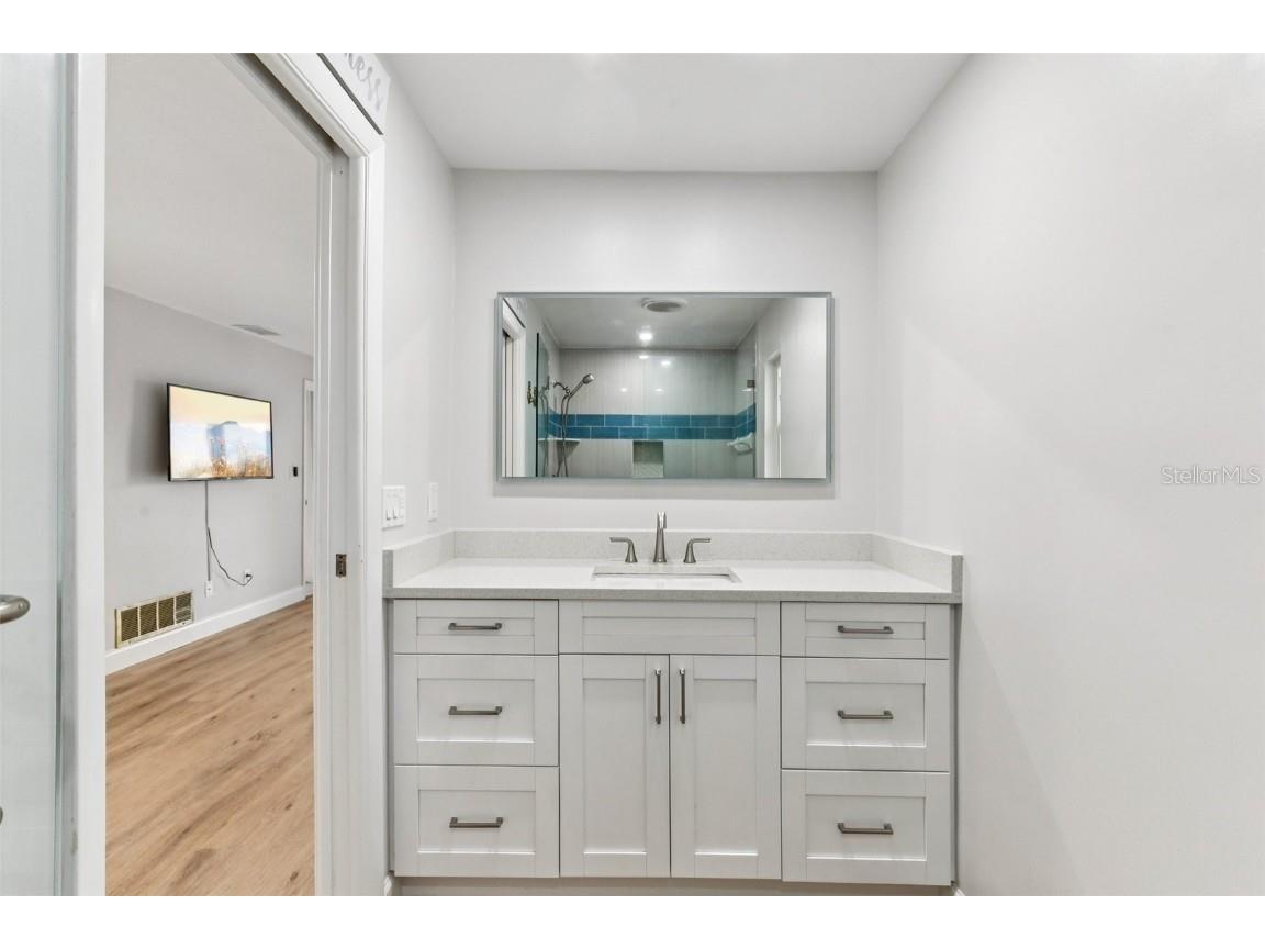 2180 Dolphin Boulevard S Saint Petersburg FL 33707 - BOCA CIEGA BAY TB8459422 image42