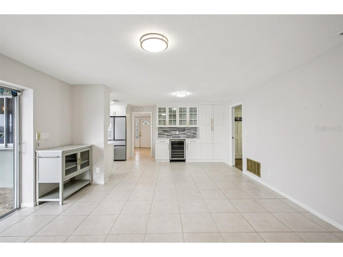 2180 Dolphin Boulevard S Saint Petersburg FL 33707 - BOCA CIEGA BAY TB8459422 image5