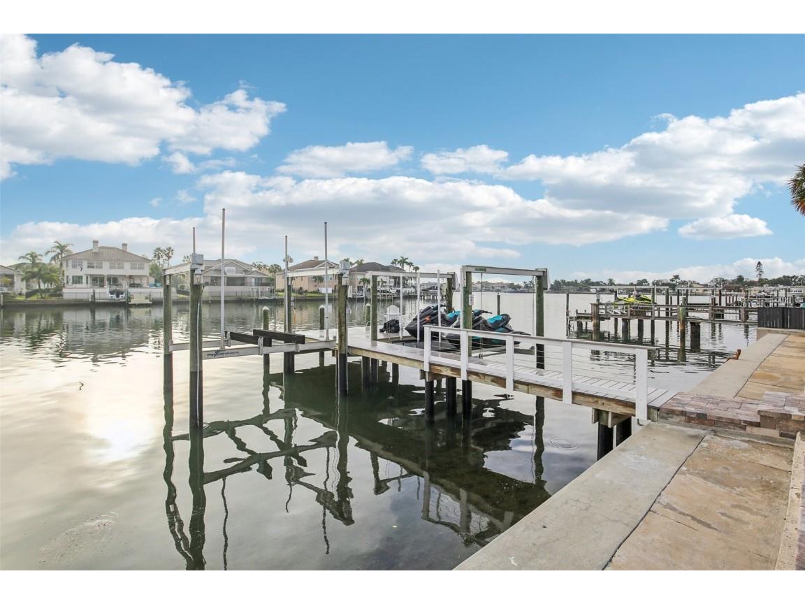 2180 Dolphin Boulevard S Saint Petersburg FL 33707 - BOCA CIEGA BAY TB8459422 image55