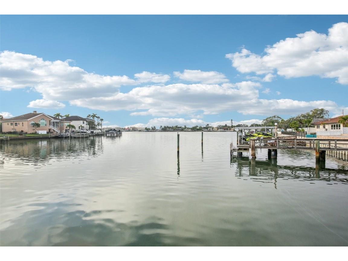 2180 Dolphin Boulevard S Saint Petersburg FL 33707 - BOCA CIEGA BAY TB8459422 image56