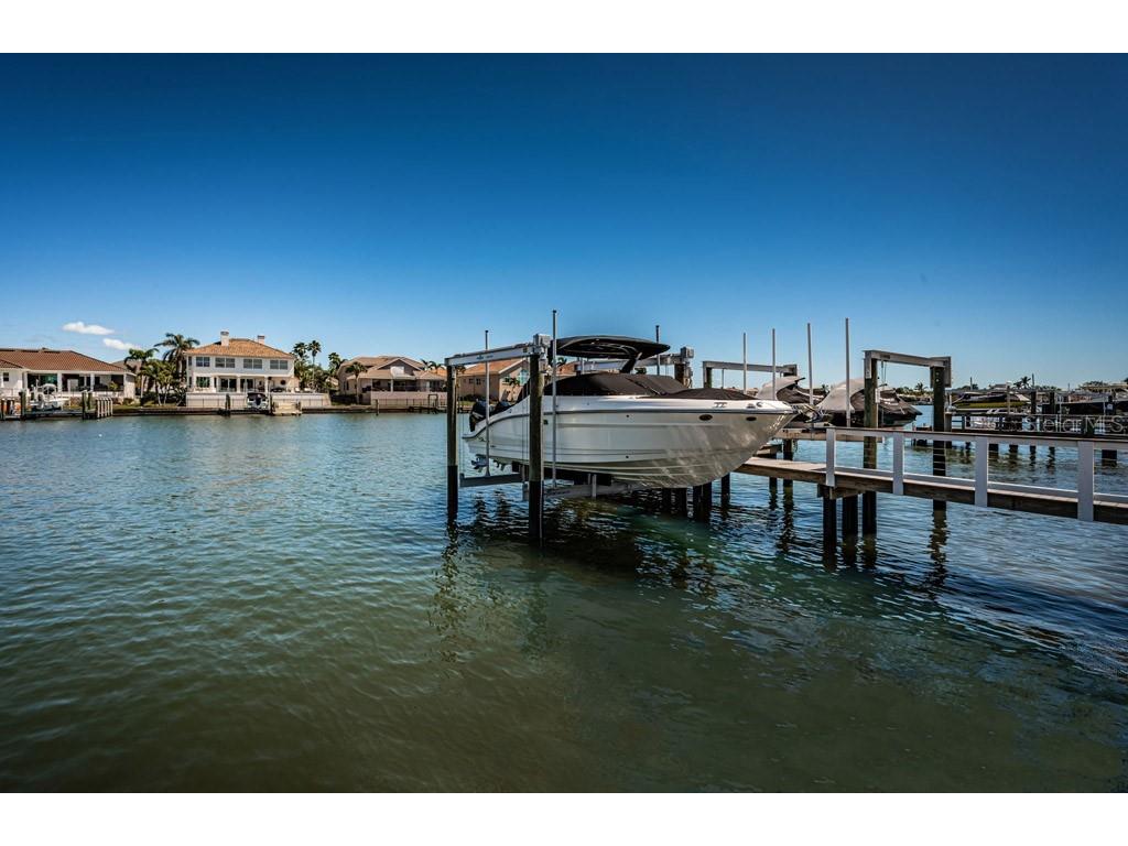2180 Dolphin Boulevard S Saint Petersburg FL 33707 - BOCA CIEGA BAY TB8459422 image64