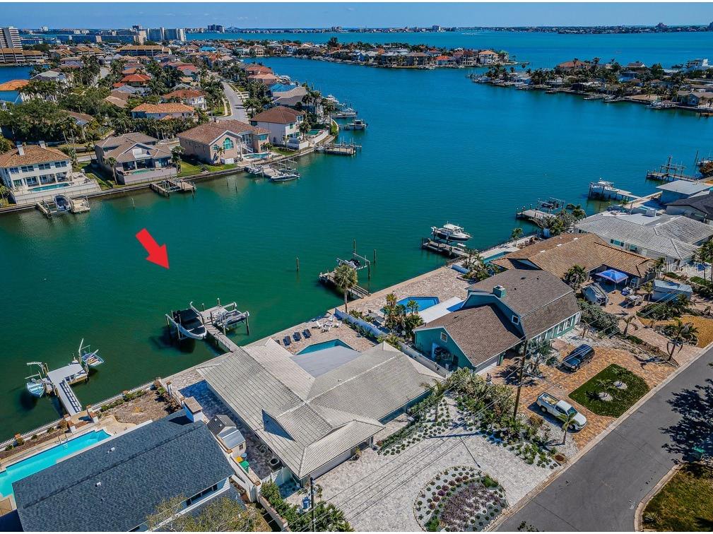 2180 Dolphin Boulevard S Saint Petersburg FL 33707 - BOCA CIEGA BAY TB8484124 image1