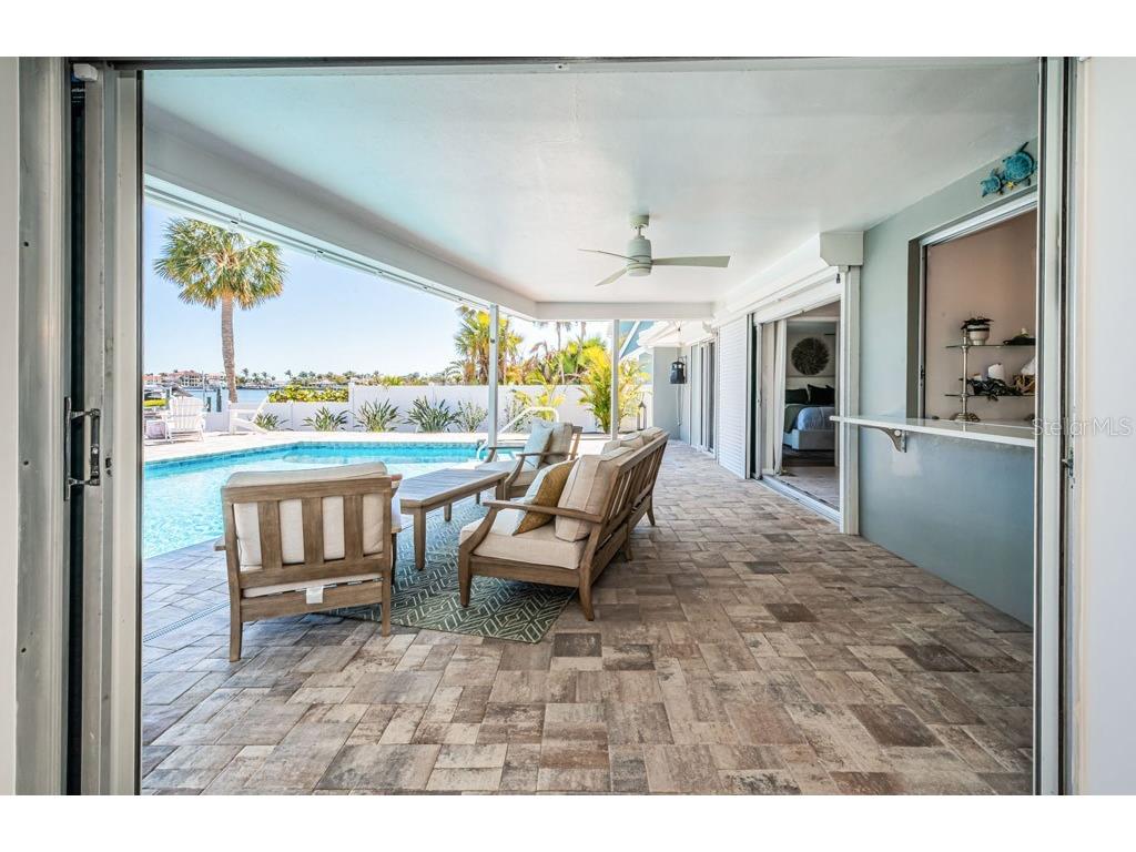 2180 Dolphin Boulevard S Saint Petersburg FL 33707 - BOCA CIEGA BAY TB8484124 image19