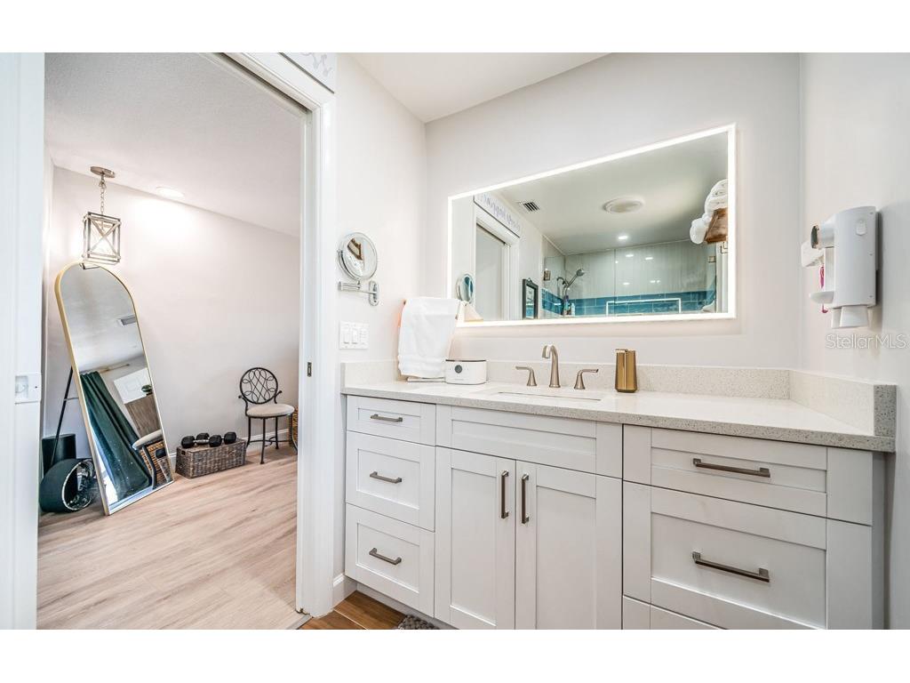 2180 Dolphin Boulevard S Saint Petersburg FL 33707 - BOCA CIEGA BAY TB8484124 image27