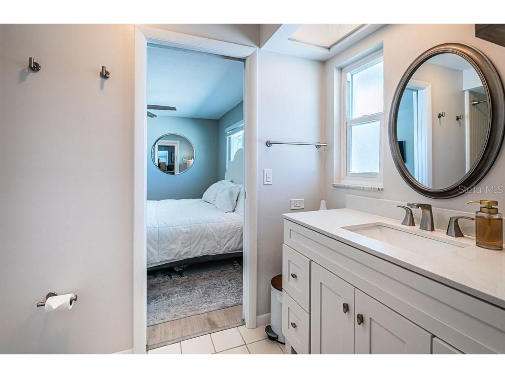 2180 Dolphin Boulevard S Saint Petersburg FL 33707 - BOCA CIEGA BAY TB8484124 image31