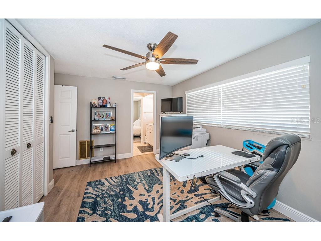2180 Dolphin Boulevard S Saint Petersburg FL 33707 - BOCA CIEGA BAY TB8484124 image32