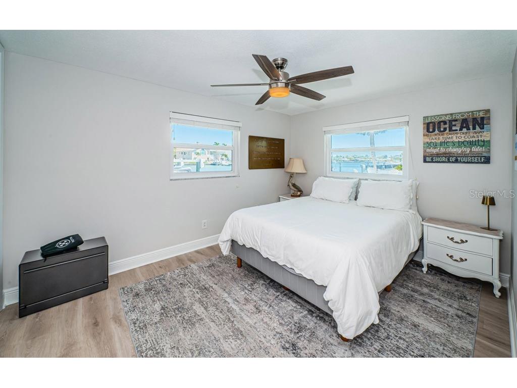 2180 Dolphin Boulevard S Saint Petersburg FL 33707 - BOCA CIEGA BAY TB8484124 image36