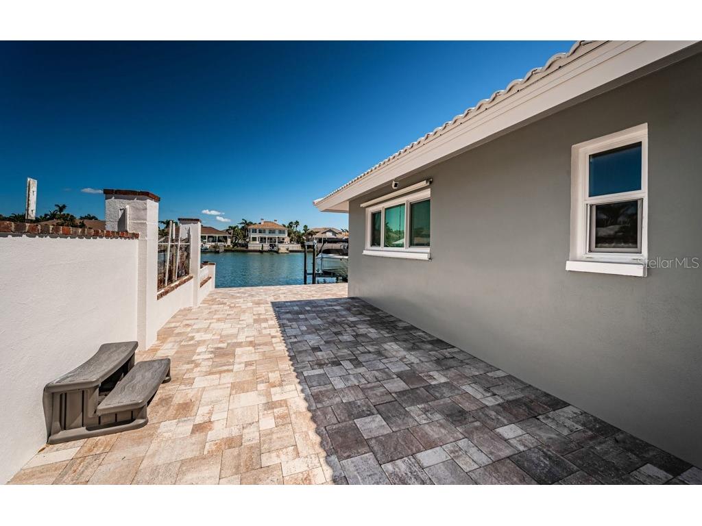 2180 Dolphin Boulevard S Saint Petersburg FL 33707 - BOCA CIEGA BAY TB8484124 image54