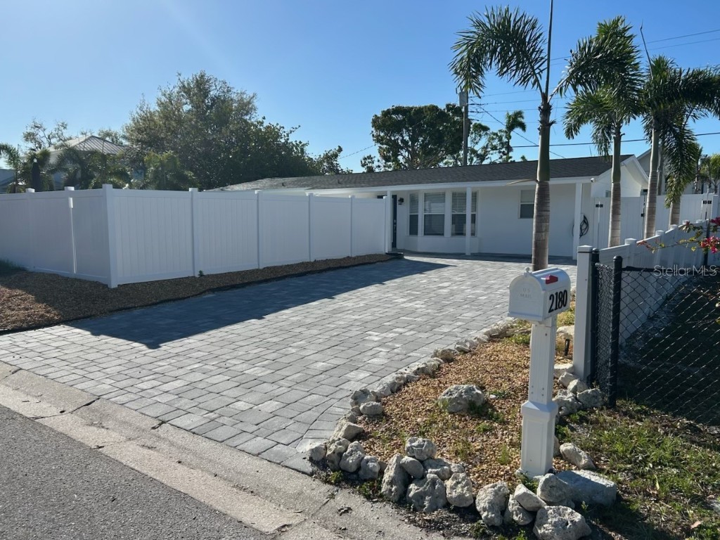 2180 Orchid Street Sarasota FL 34239 A4641763 image1