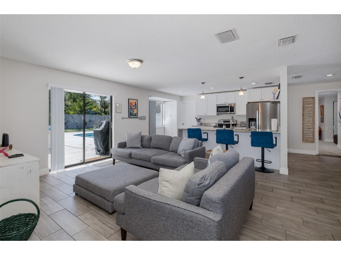 2180 Philippe Parkway Safety Harbor FL 34695 W7877174 image48