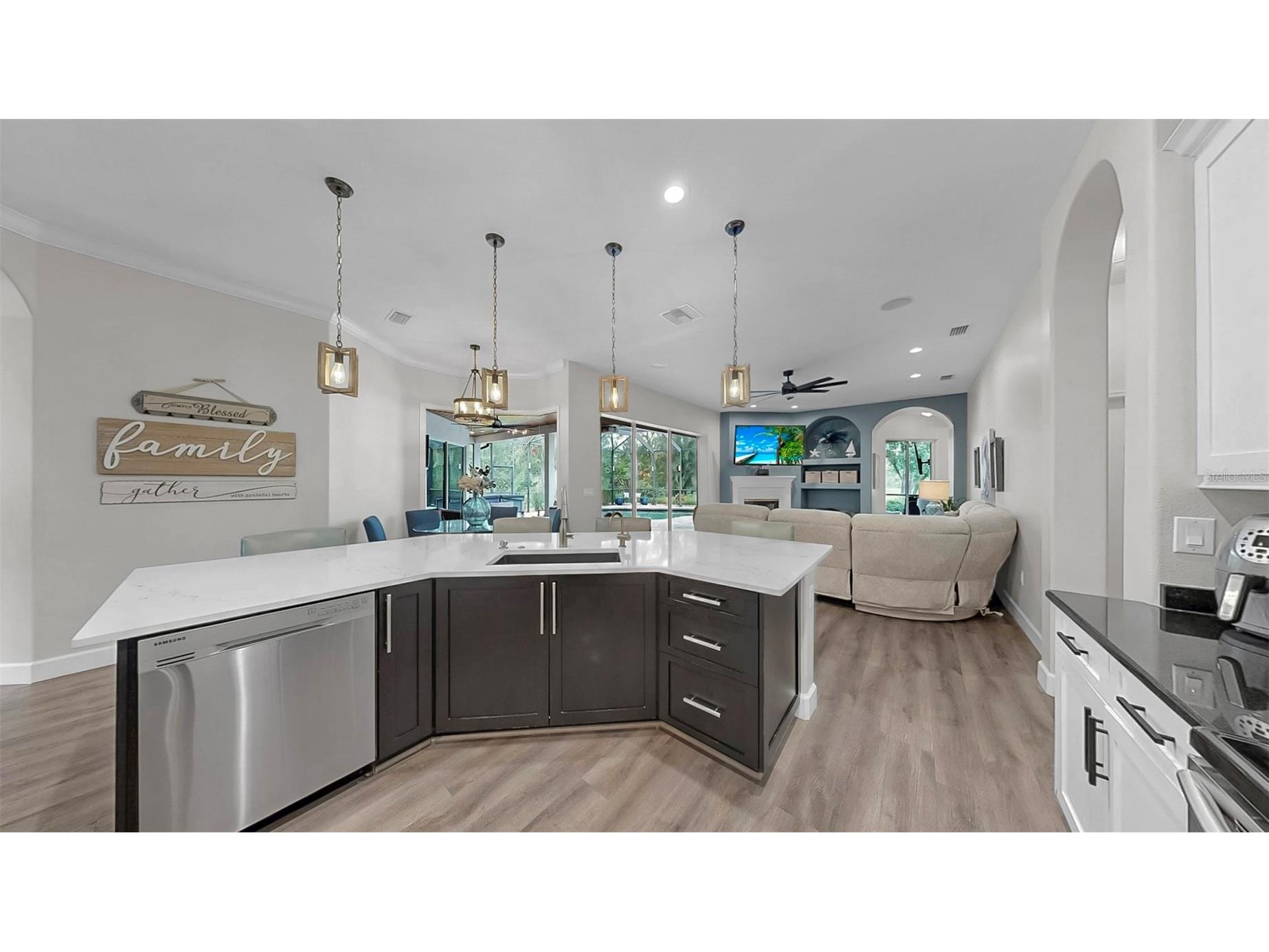 21803 Deer Pointe Crossing Bradenton FL 34202 A4682845 image74