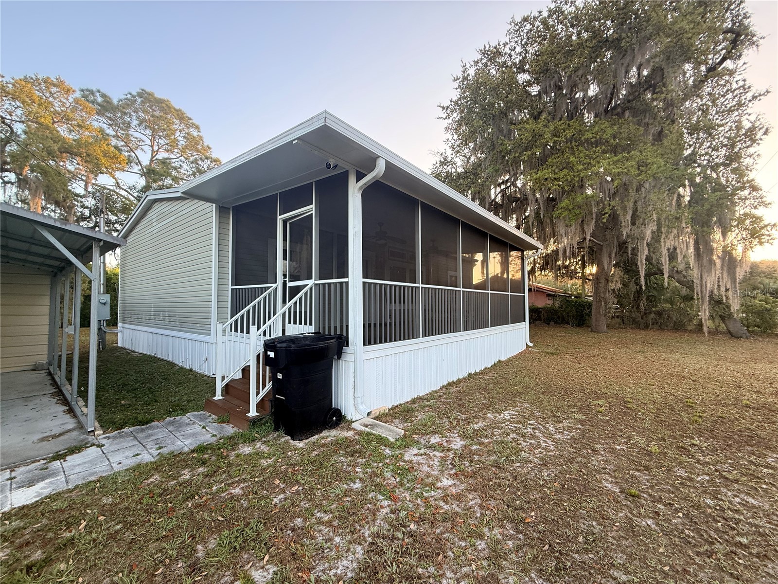 21809 Sunset Drive Astor FL 32102 O6396344 image1