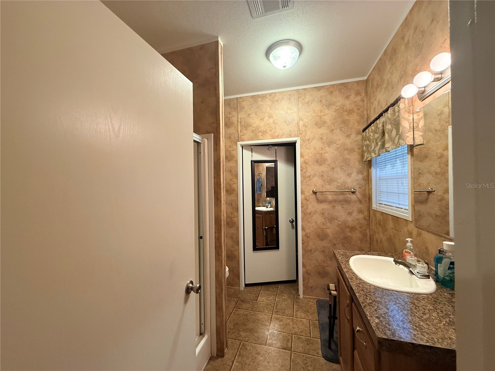 21809 Sunset Drive Astor FL 32102 O6396344 image9