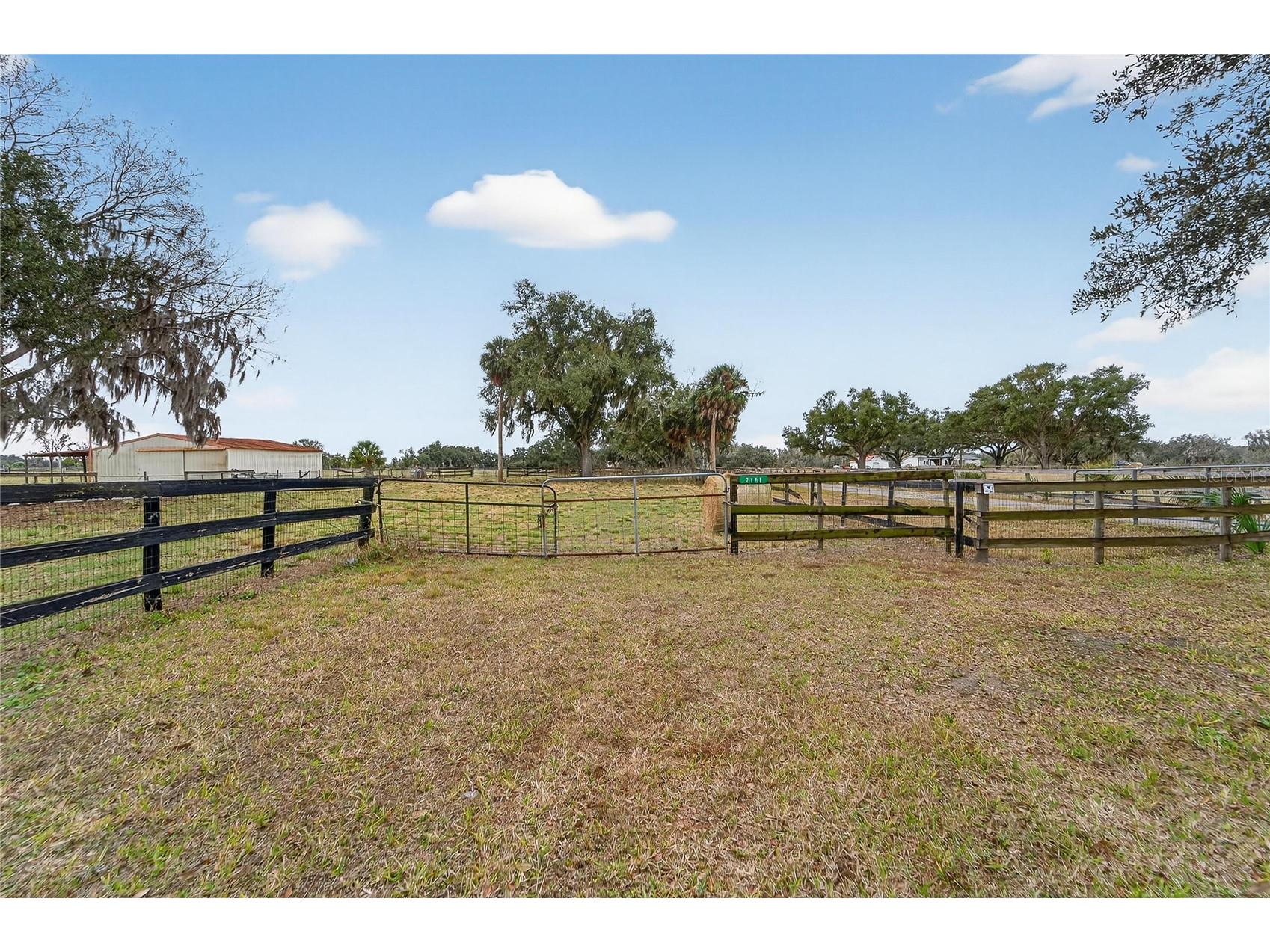 2181 E Trapnell Road Plant City FL 33566 TB8475850 image1