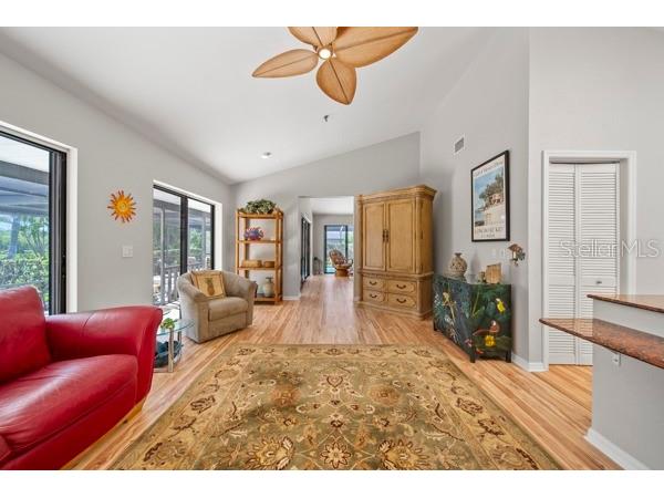 2181 Harbourside Drive #1403 Longboat Key FL 34228 A4656539 image10