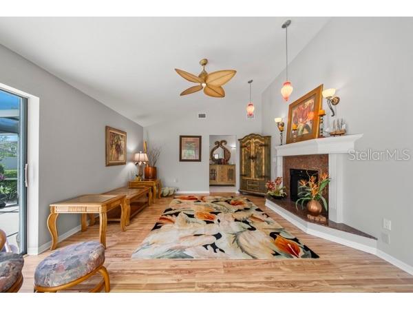 2181 Harbourside Drive #1403 Longboat Key FL 34228 A4656539 image8